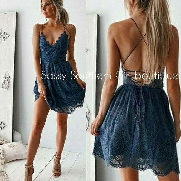🆕⭐ Flirty navy blue lace mini dress - Picture 2 of 15